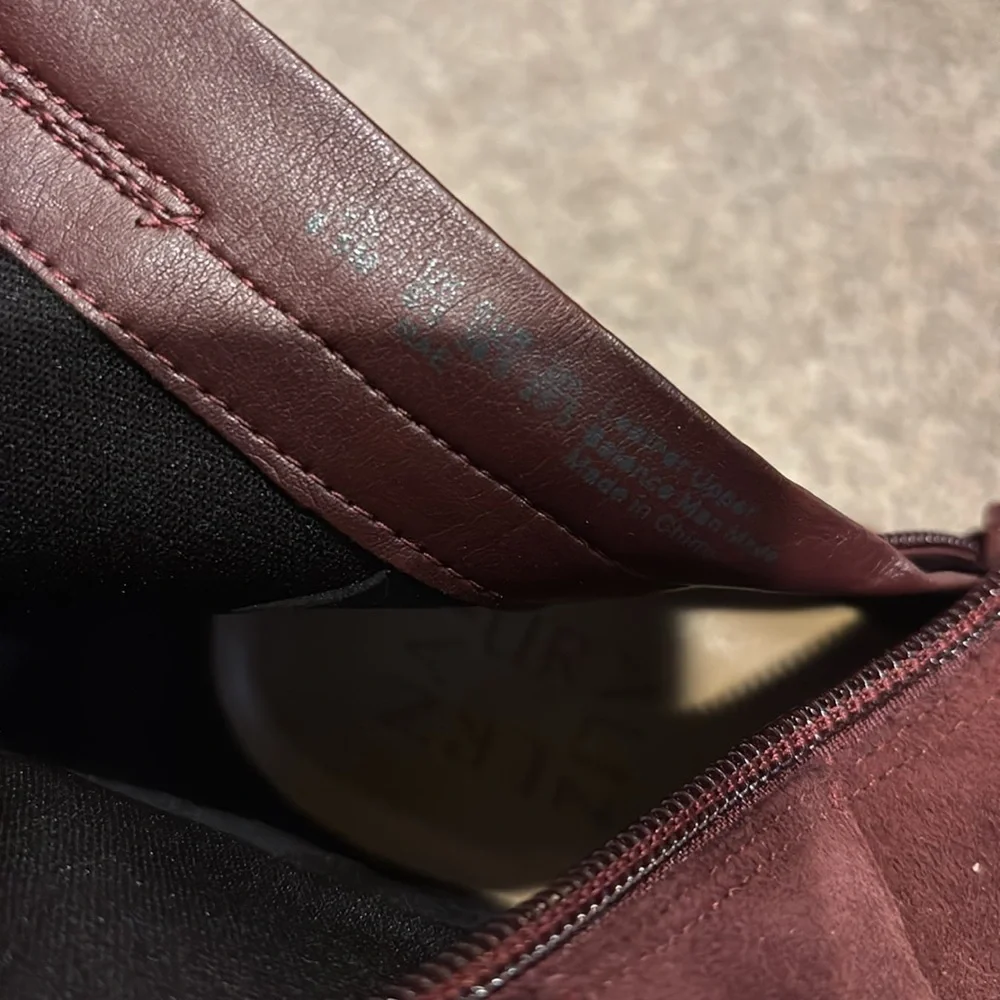 Naturalizer suede bootie with heel 8.5 M, excellent condition, burgundy - Picture 7 of 7